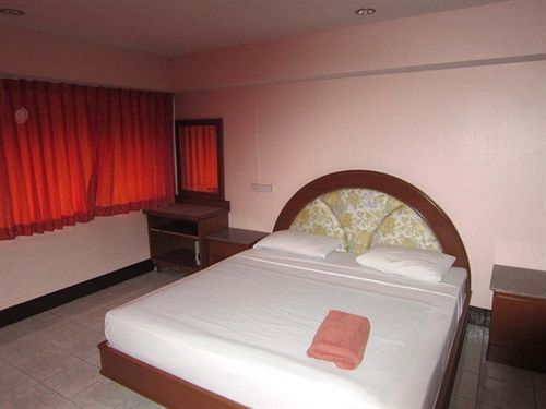 Aa Guesthouse Патая Екстериор снимка